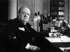 Личные вещи и 15 картин кисти Уинстона Черчилля проданы за 15,44 миллиона фунтов стерлингов